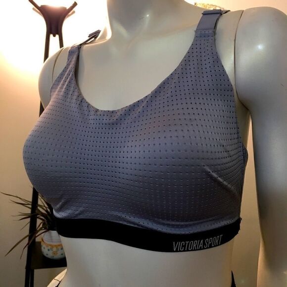 VS Padded silky mesh sports bra - Picture 2 of 6